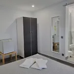 Residencia Salva-vidas Bed & Breakfast Nazare