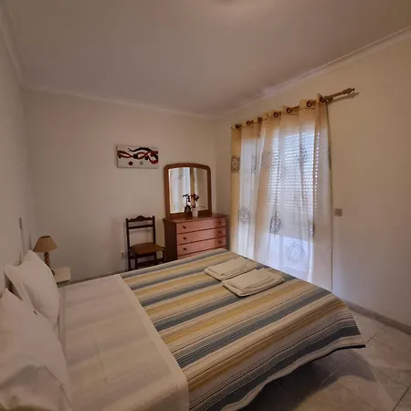 Bed & Breakfast Residencia Salva-vidas Nazare