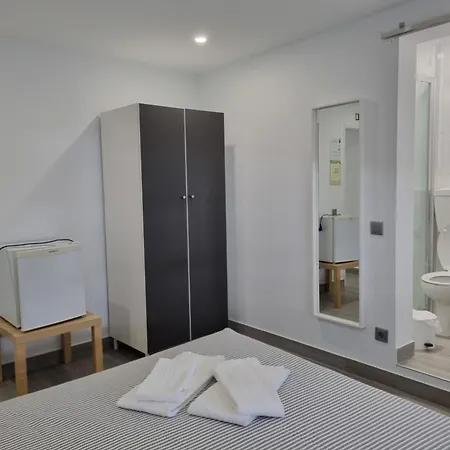 Residencia Salva-vidas Bed & Breakfast Nazaré