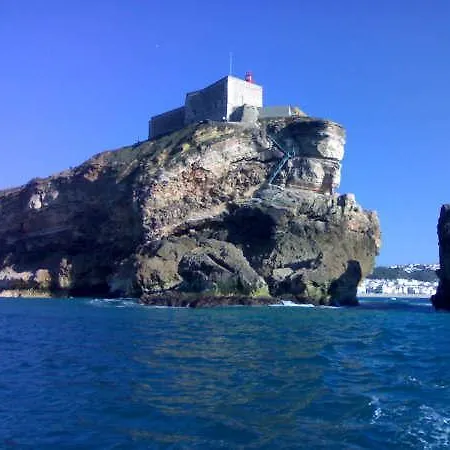 Residencia Salva-vidas Bed & Breakfast *