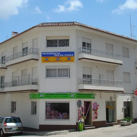 Bed & Breakfast Residencia Salva-vidas Nazaré
